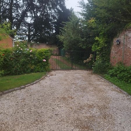 Au Pied De Lille Bed & Breakfast エクステリア 写真